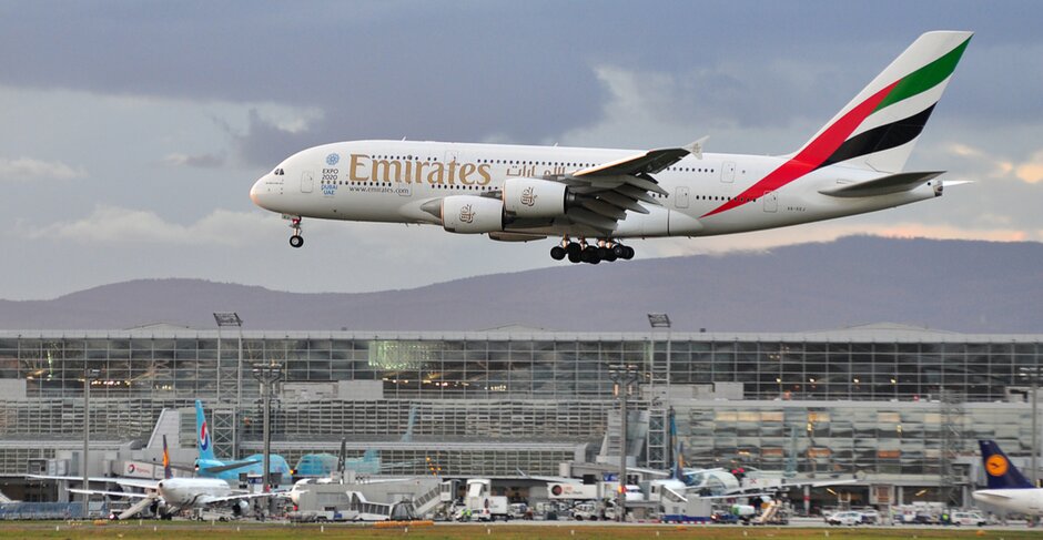 Emirates resumes flights to the UK’s Gatwick Airport