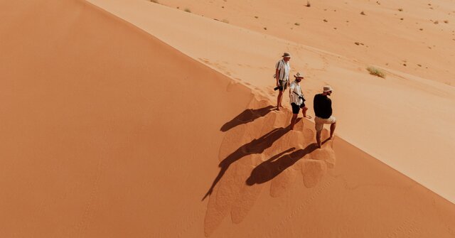 خليج أليلا حينو يتعاون مع عمان إكسبديشنز في جولة صحراوية فاخرة